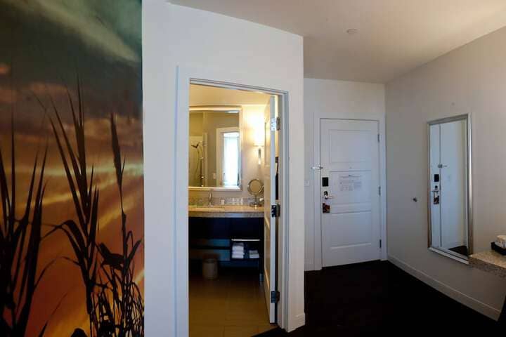 Room 14 of 85
