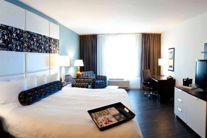 Room 12 of 85