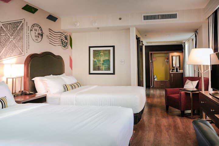 Room 2 of 35
