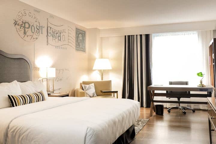 Room 3 of 35