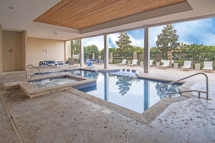 Pool 38 of 85